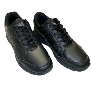 Coleman 8 1/2 black NWOB Men’s Sneakers